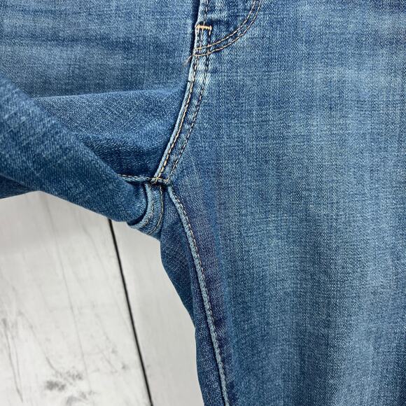 Levi's 721 High Rise Skinny Jeans Womens Size 27x31 Distressed Medium Wash - Picture 7 of 12